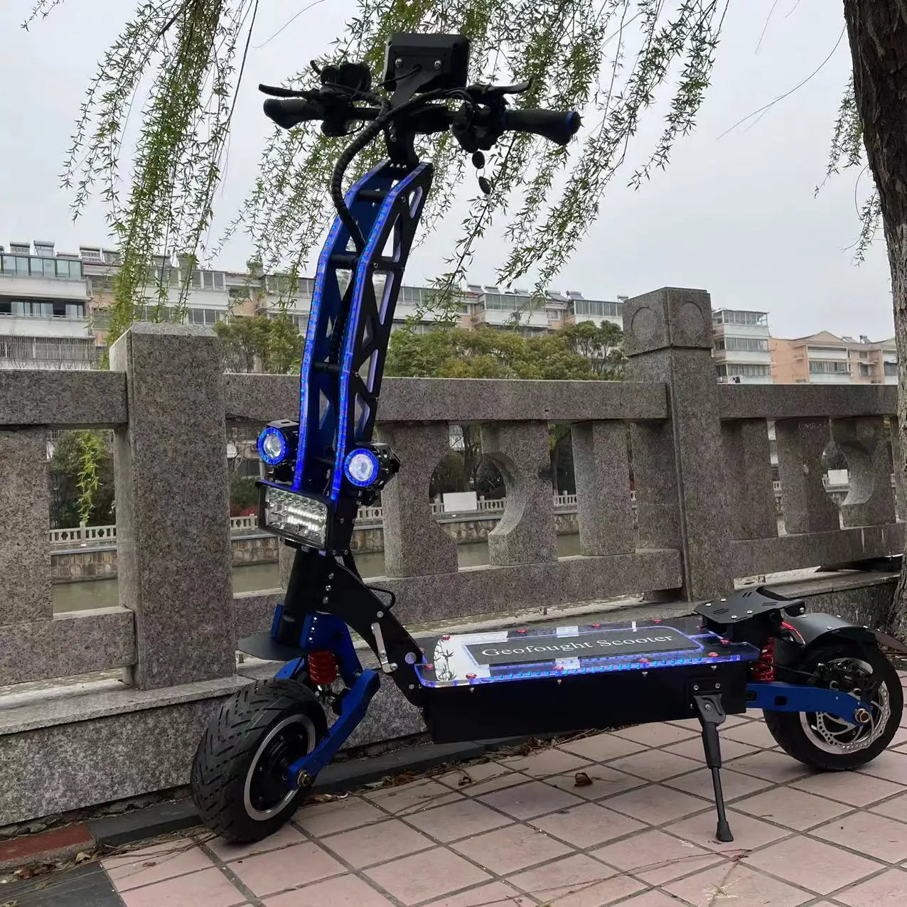 Geofought Good Selling 60v 72V 13 Inch Fat Wheels 8000w Dualtron 90-110kms Dual Motor Off Road Electric Scooters For Adults.