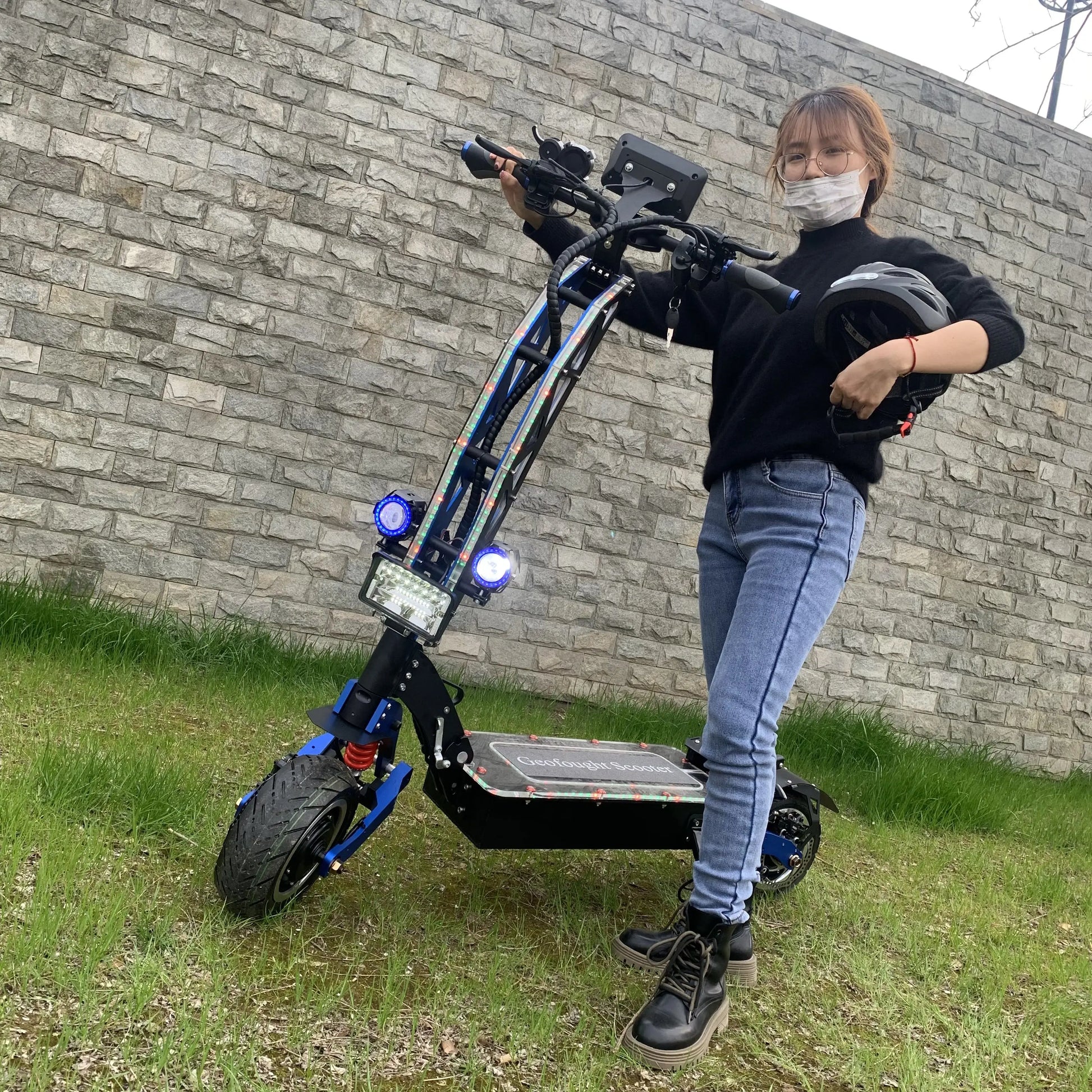 Geofought Good Selling 60v 72V 13 Inch Fat Wheels 8000w Dualtron 90-110kms Dual Motor Off Road Electric Scooters For Adults.