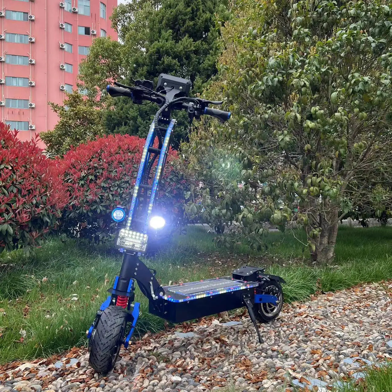 Geofought Good Selling 60v 72V 13 Inch Fat Wheels 8000w Dualtron 90-110kms Dual Motor Off Road Electric Scooters For Adults.
